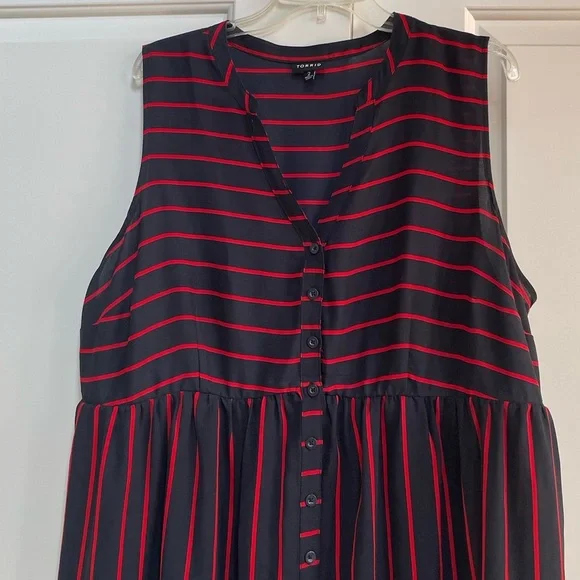 Torrid Lexie Georgette Sleeveless Hi Lo Navy Red Stripe Sheer Button Tunic Top - Picture 5 of 13